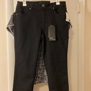 1822 Denim Women's Black Ankle Jeans